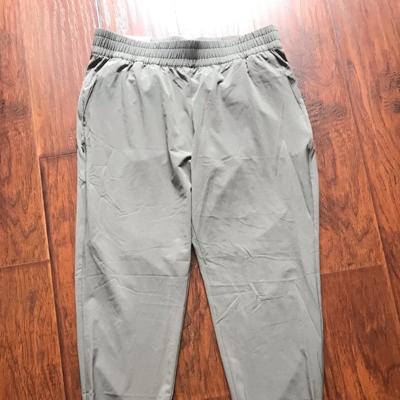 Medium green Banana Republic ankle length pants - Picture 2 of 5